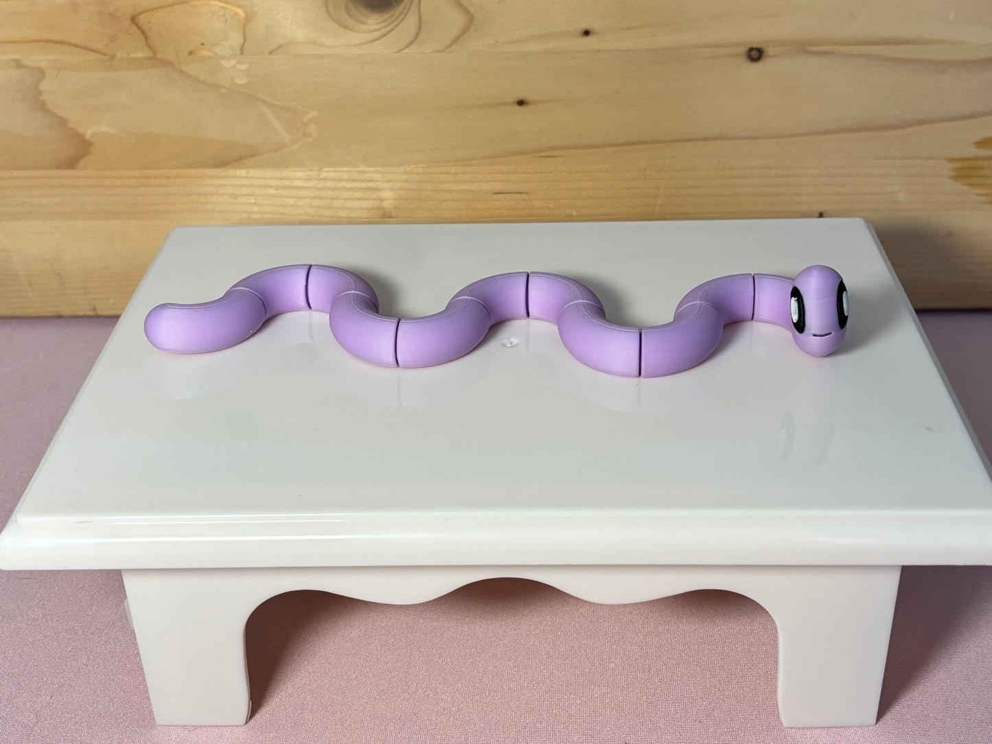 Twisty worms