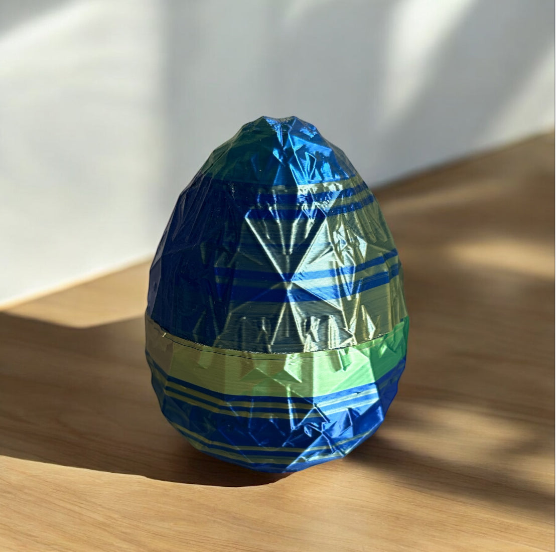 Small dragon with egg