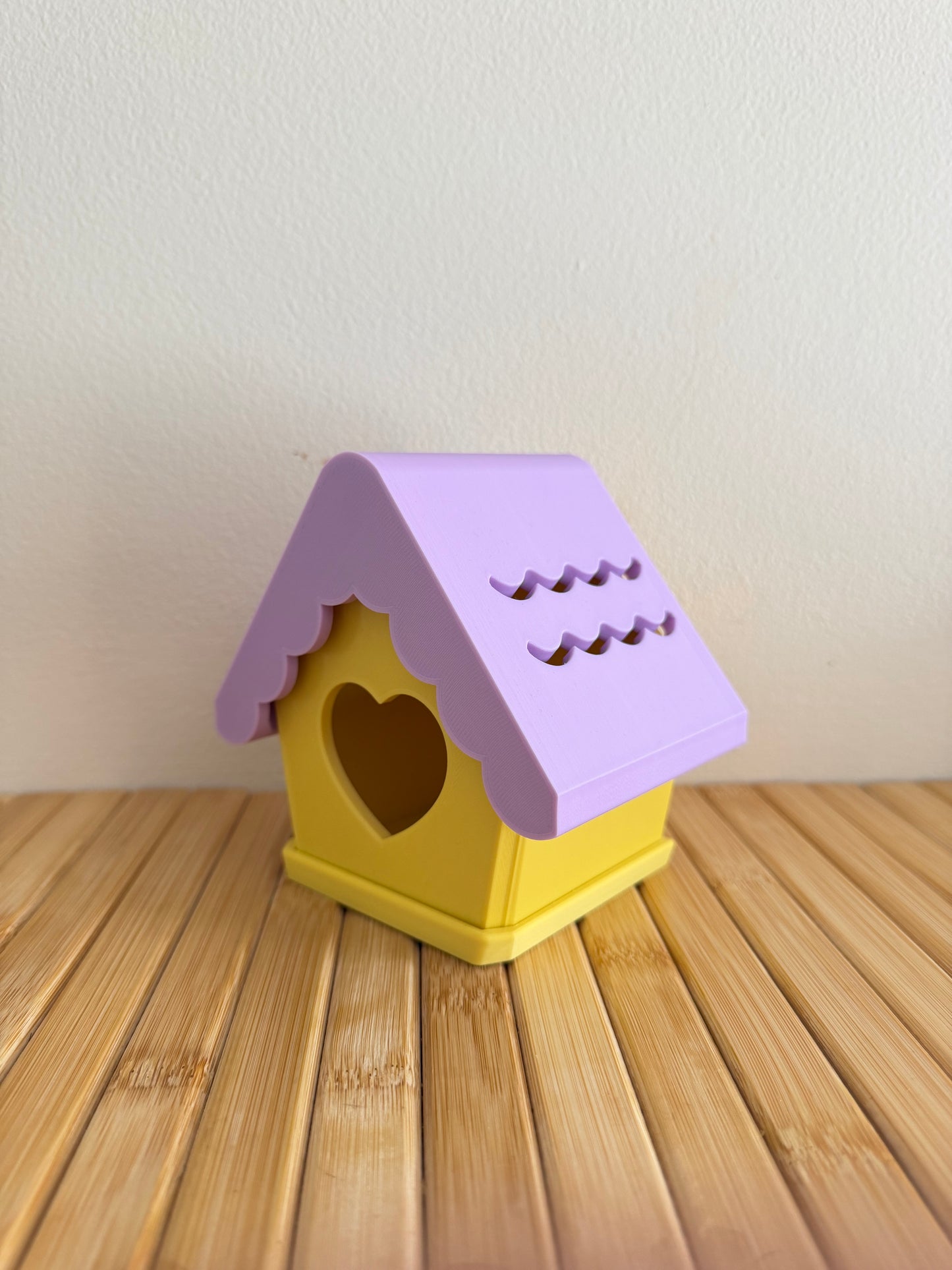 Bird and bird house