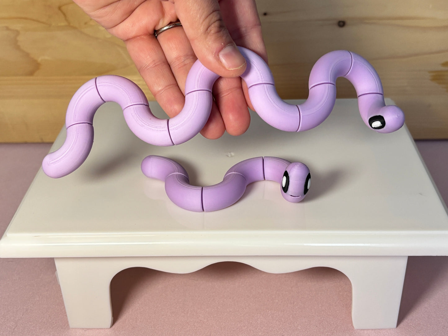 Twisty worms