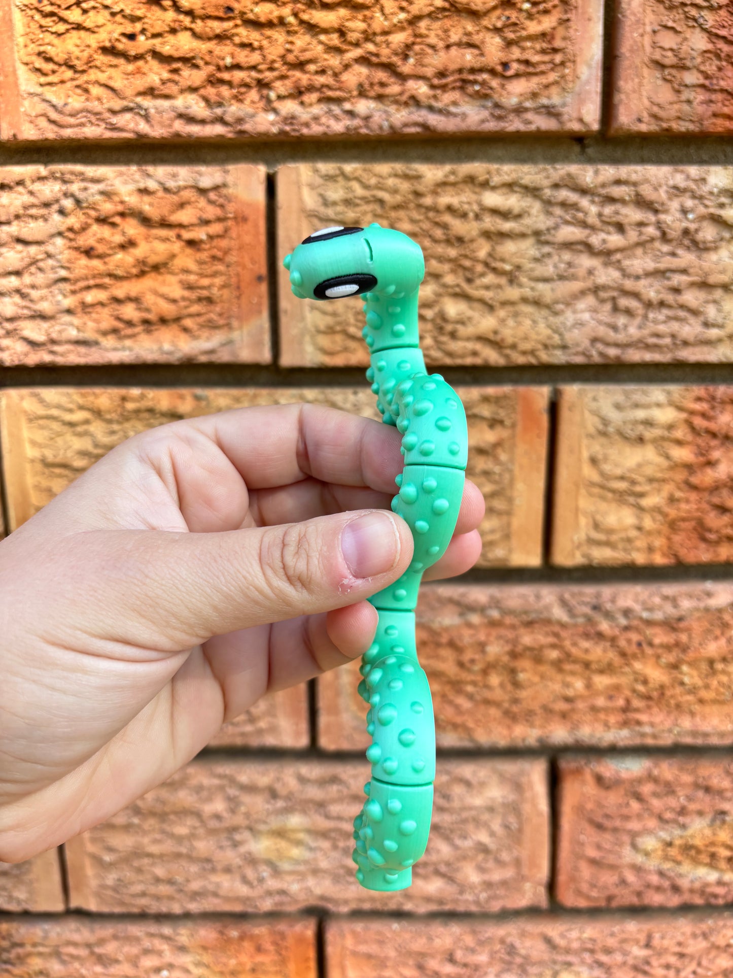 Twisty worms