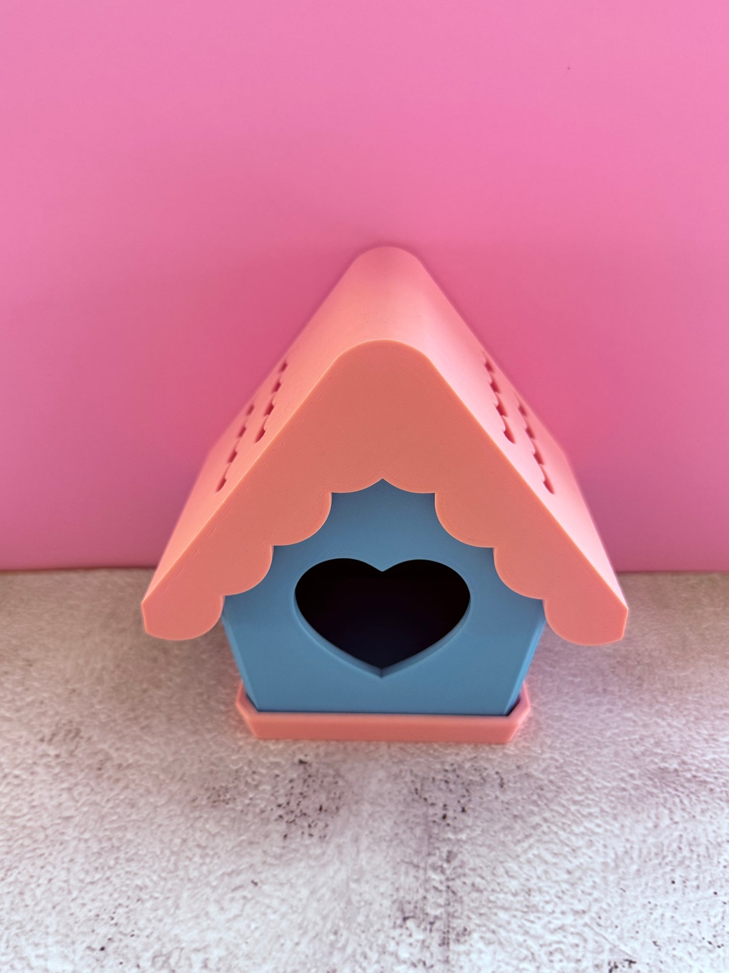 Bird and bird house