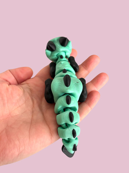 Medium dragon fidget