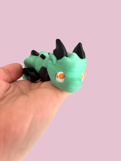 Medium dragon fidget